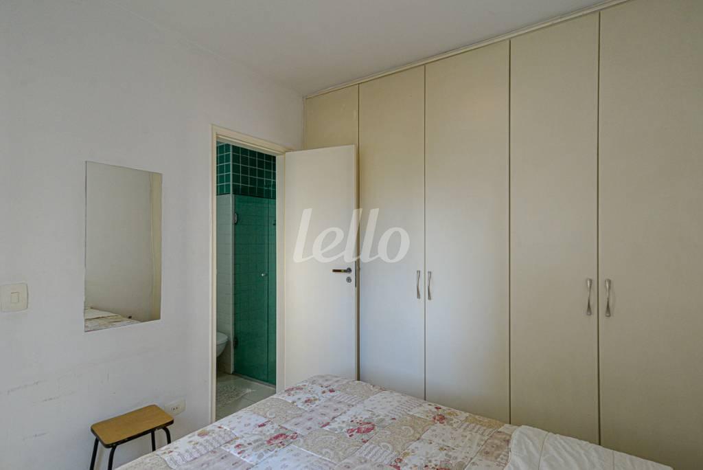 DORMITÓRIO de Apartamento à venda, Flat com 49 m², 1 quarto e 1 vaga em Pinheiros - São Paulo