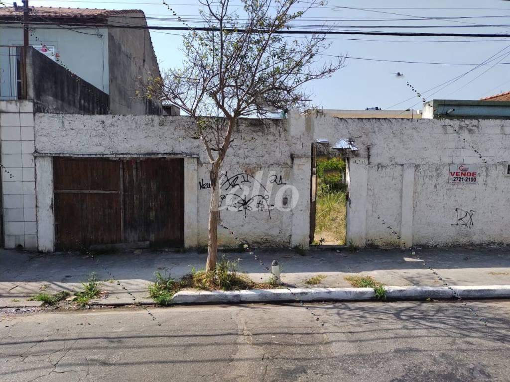 FACHADA de Área / Terreno à venda, Padrão com 250 m², e em Aricanduva - São Paulo