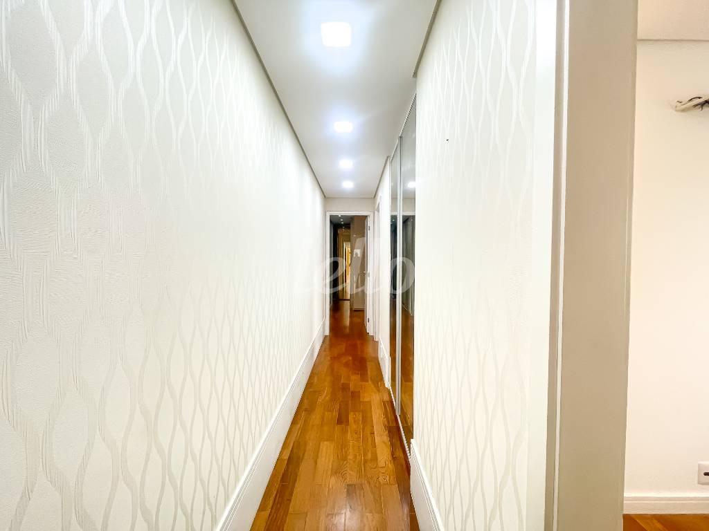 CORREDOR de Apartamento à venda, Padrão com 204 m², 3 quartos e 4 vagas em Parque da Mooca - São Paulo