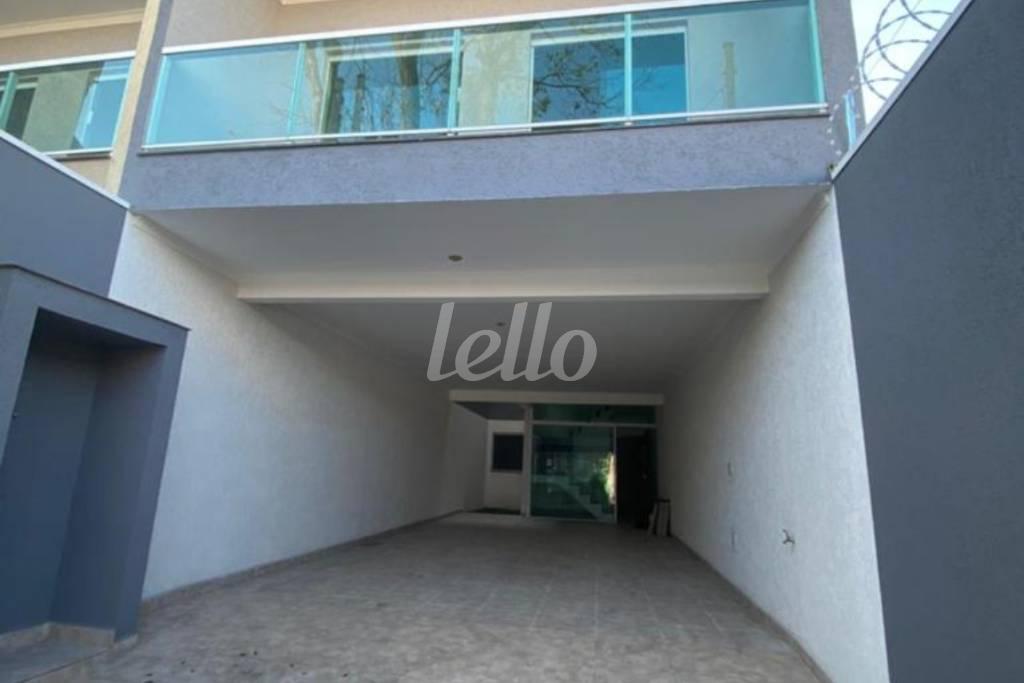 GARAGEM de Casa para alugar, sobrado com 248 m², 3 quartos e 6 vagas em Vila Alpina - Santo André