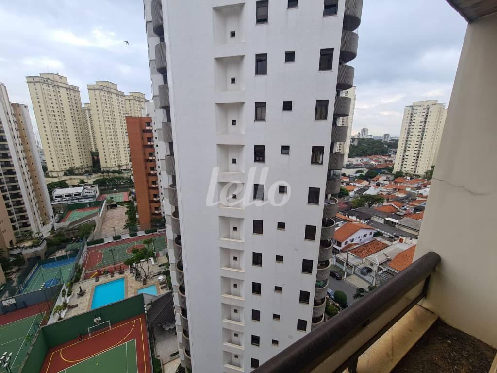 VISTA de Apartamento à venda, Padrão com 174 m², 3 quartos e 3 vagas em Tatuapé - São Paulo