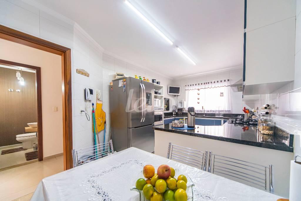 COZINHA de Casa à venda, sobrado com 226 m², 3 quartos e 4 vagas em Barcelona - São Caetano do Sul