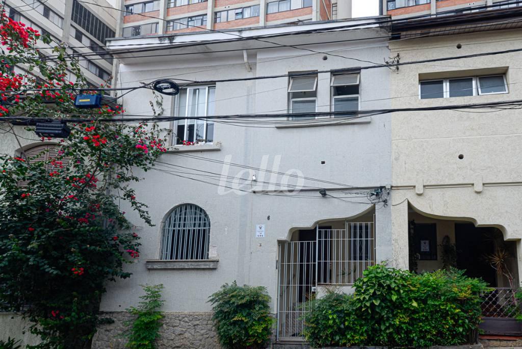 FACHADA de Casa à venda, sobrado com 180 m², e em Vila Mariana - São Paulo