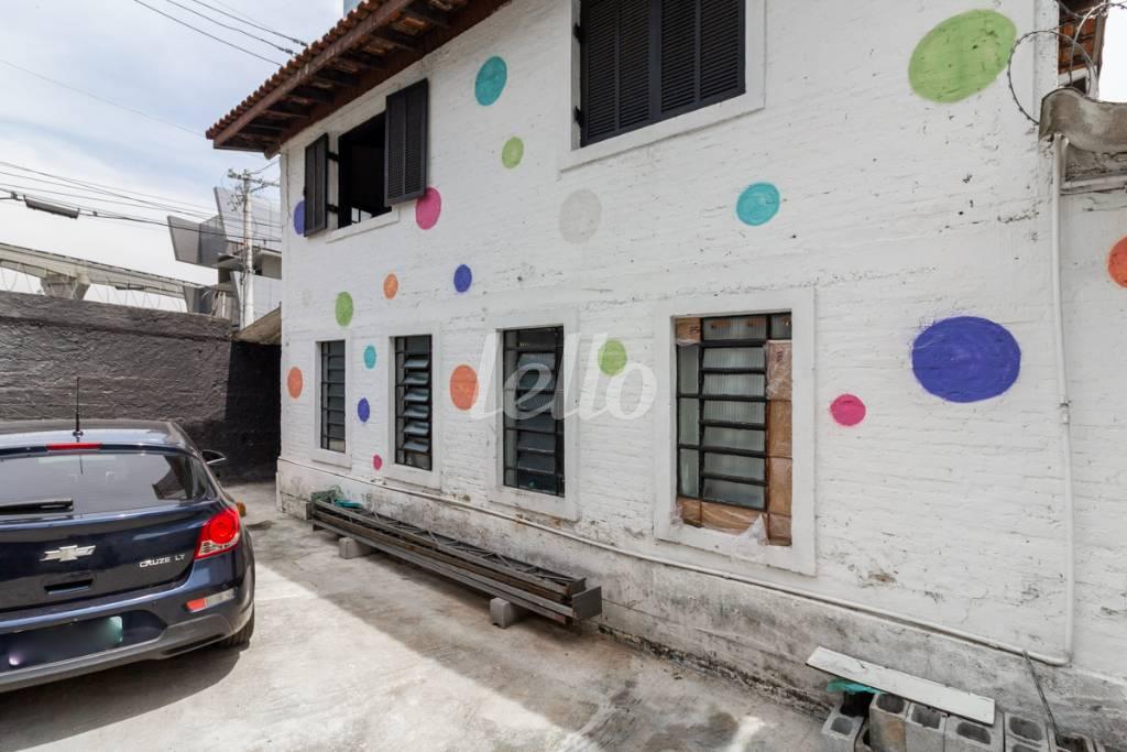 FACHADA de Casa à venda, sobrado com 220 m², e 5 vagas em Brooklin Paulista - São Paulo