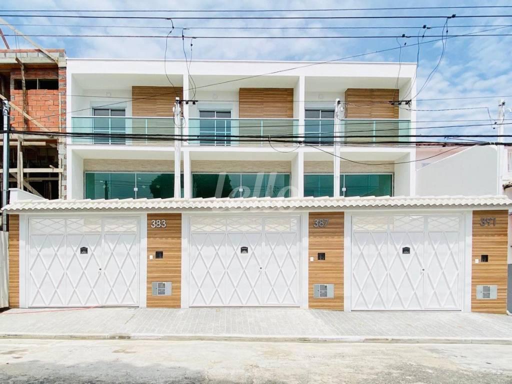 FACHADA de Casa à venda, sobrado com 220 m², 3 quartos e 5 vagas em Penha - São Paulo