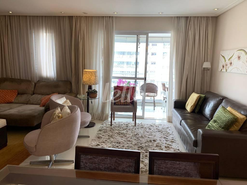 SALA de Apartamento à venda, Padrão com 112 m², 3 quartos e 2 vagas em Mooca - São Paulo