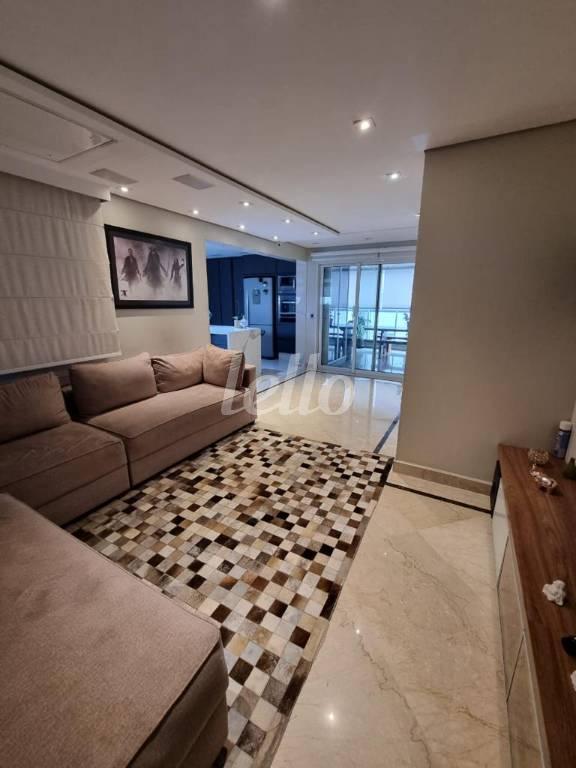 SALA DOIS AMBIENTES de Apartamento à venda, Padrão com 227 m², 4 quartos e 6 vagas em Vila Gomes Cardim - São Paulo