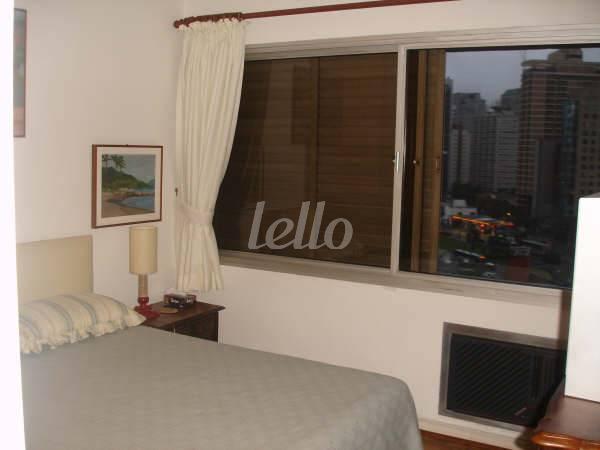 DORMITÓRIO DOIS de Apartamento à venda, Padrão com 140 m², 3 quartos e 2 vagas em Vila Nova Conceição - São Paulo