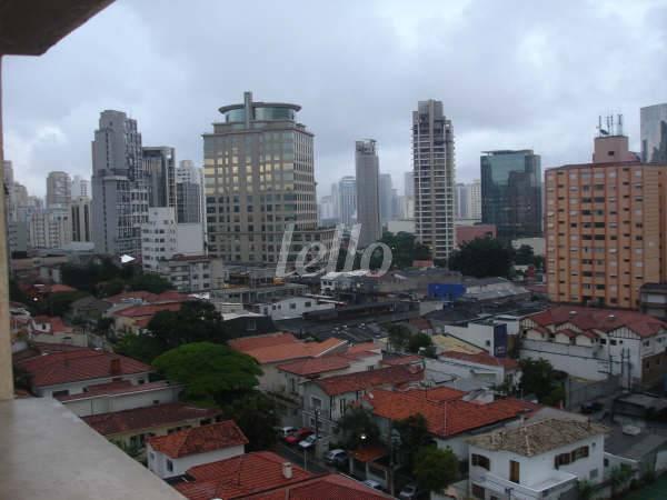 VISTA SALA DE JANTAR de Apartamento à venda, Padrão com 140 m², 3 quartos e 2 vagas em Vila Nova Conceição - São Paulo