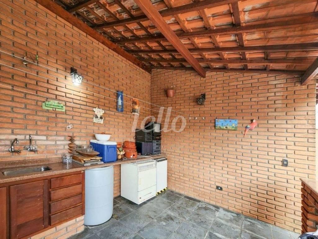 ESPAÇO GOURMET de Casa à venda, sobrado com 280 m², 3 quartos e 2 vagas em Vila Carrão - São Paulo