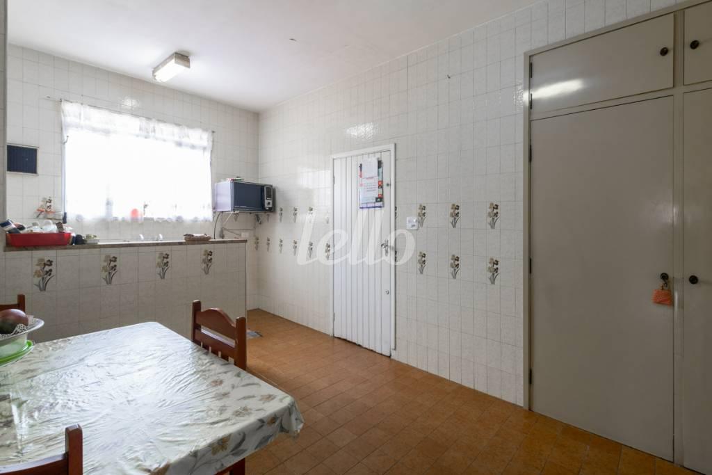 COZINHA de Casa para alugar, sobrado com 182 m², 2 quartos e 2 vagas em Vila São José - São Paulo