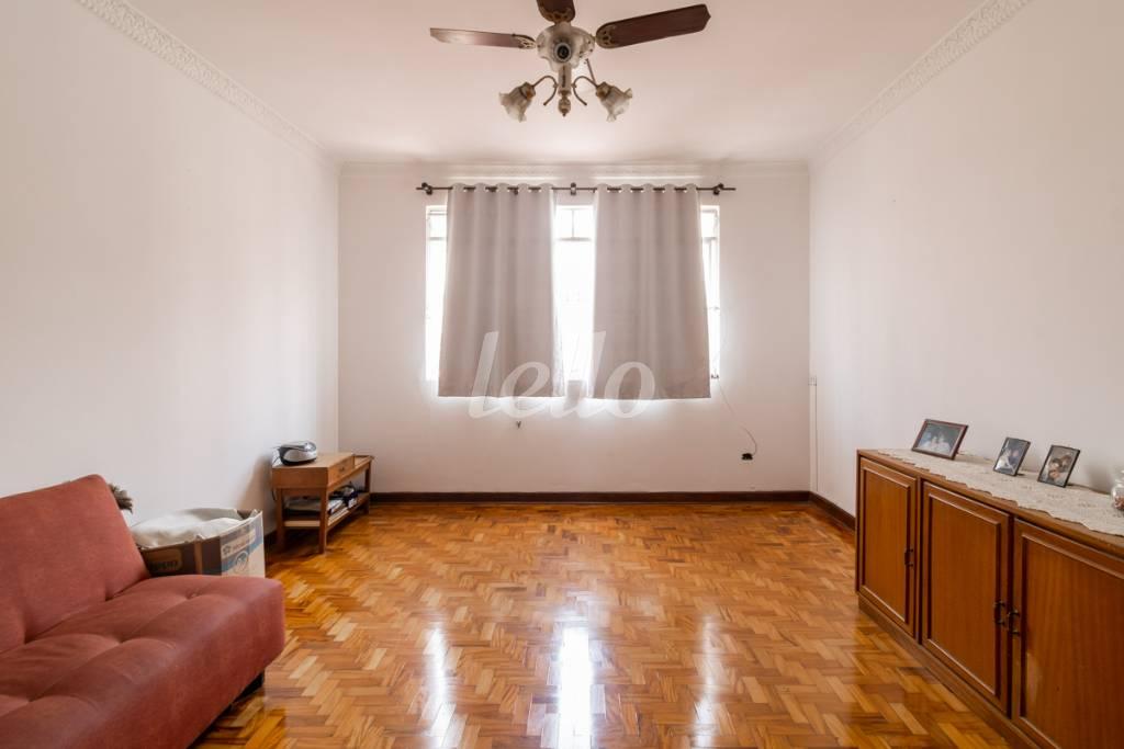 SALA de Casa para alugar, sobrado com 182 m², 2 quartos e 2 vagas em Vila São José - São Paulo