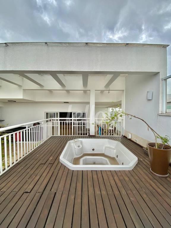 JACUZZI COBERTURA de Apartamento à venda, Padrão com 230 m², 3 quartos e 3 vagas em Vila Zilda - São Paulo