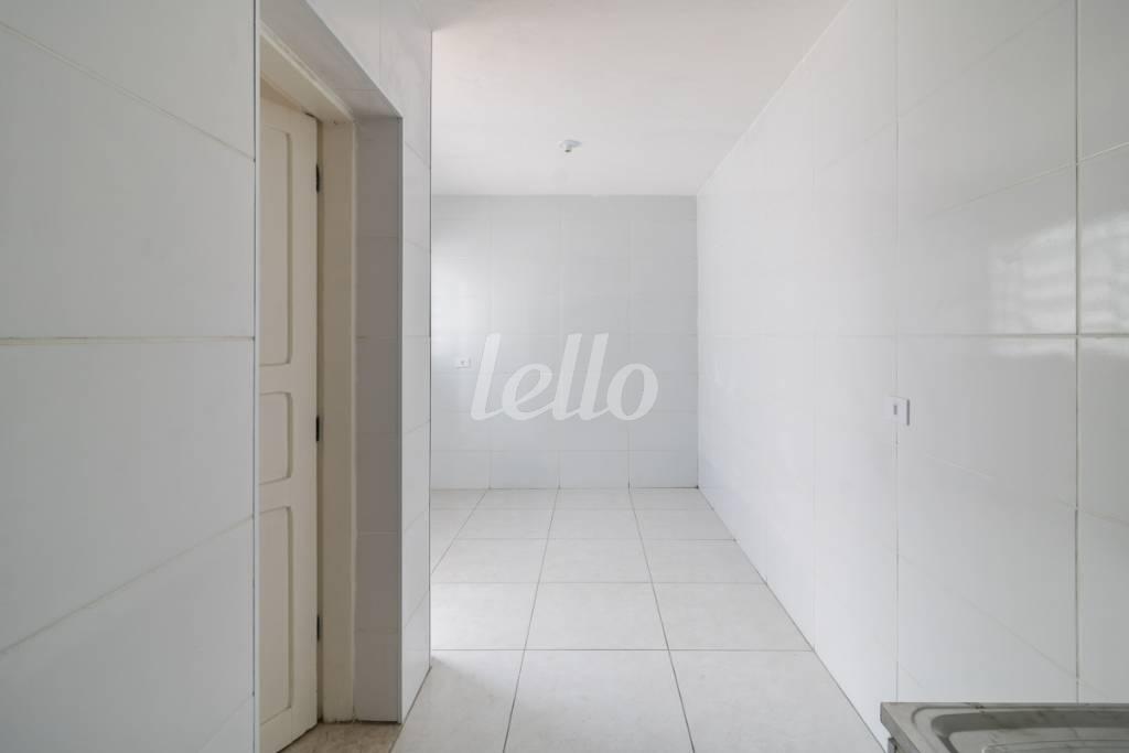 COZINHA de Casa para alugar, sobrado com 140 m², 2 quartos e 2 vagas em Vila São José - São Paulo