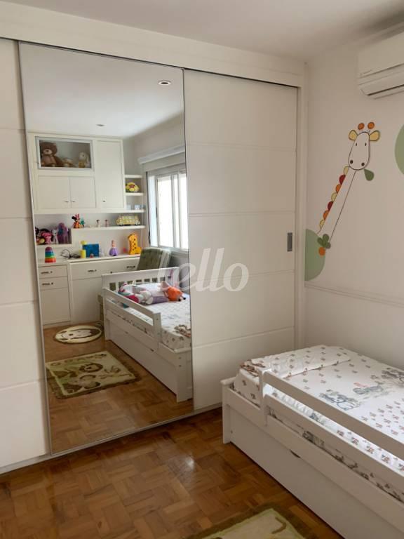 DORMITÓRIO de Apartamento à venda, Padrão com 218 m², 4 quartos e 2 vagas em Vila Buarque - São Paulo