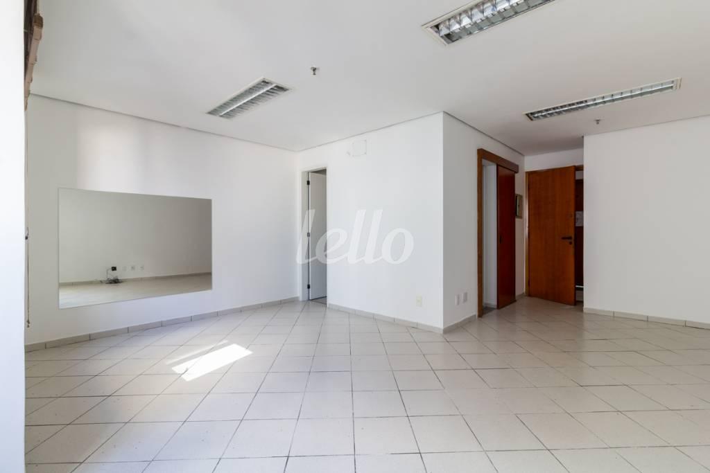 SALA de Sala / Conjunto para alugar, Padrão com 35 m², e 1 vaga em Vila Clementino - São Paulo
