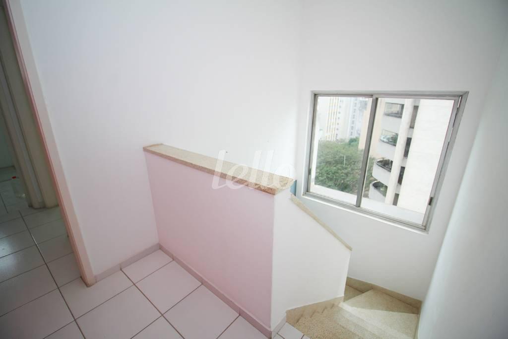 HALL SUPERIOR de Apartamento para alugar, Padrão com 180 m², 3 quartos e 1 vaga em Paraíso - São Paulo