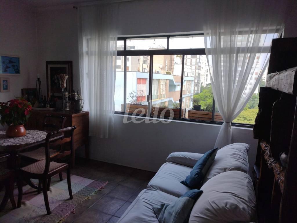 SALA de Apartamento à venda, Padrão com 250 m², 3 quartos e 2 vagas em Higienópolis - São Paulo