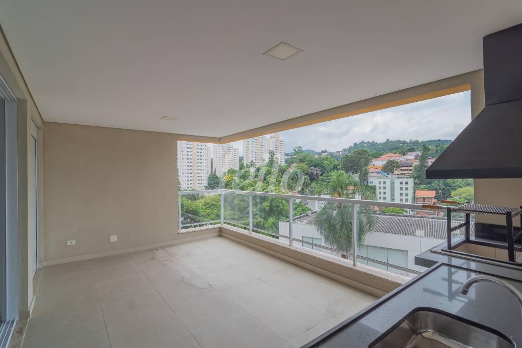 VARANDA GOURMET de Apartamento à venda, Padrão com 146 m², 4 quartos e 3 vagas em Vila Albertina - São Paulo