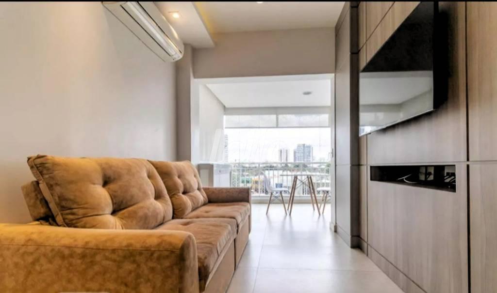 LIVING II de Apartamento à venda, Padrão com 65 m², 2 quartos e 1 vaga em Pinheiros - São Paulo