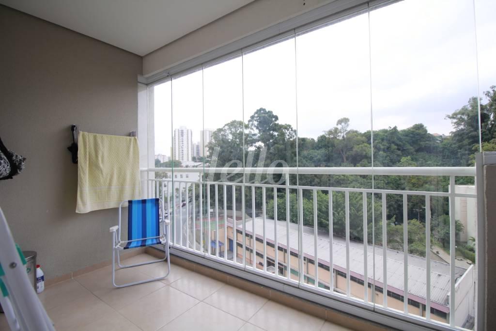VARANDA de Apartamento à venda, Padrão com 54 m², 1 quarto e 1 vaga em Vila Prudente - São Paulo