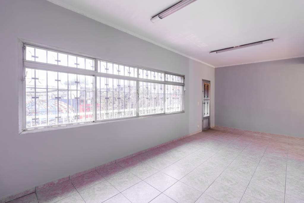 SALA 1 de Sobreloja para alugar, Padrão com 300 m², e em Sapopemba - São Paulo