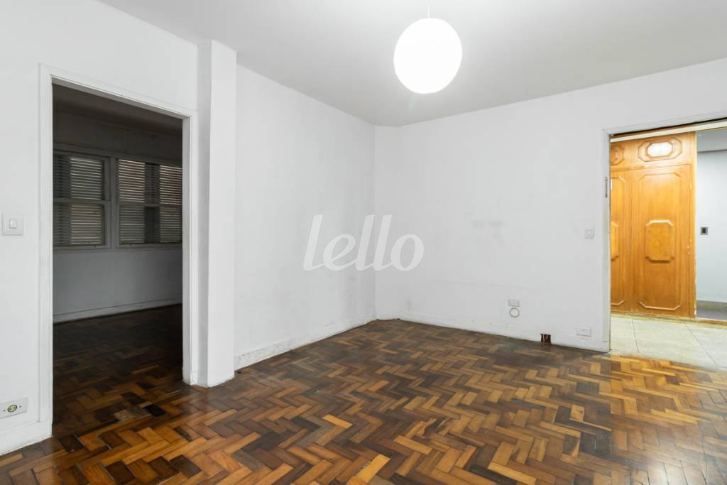 SALA de Apartamento para alugar, Padrão com 116 m², 2 quartos e 1 vaga em Bom Retiro - São Paulo