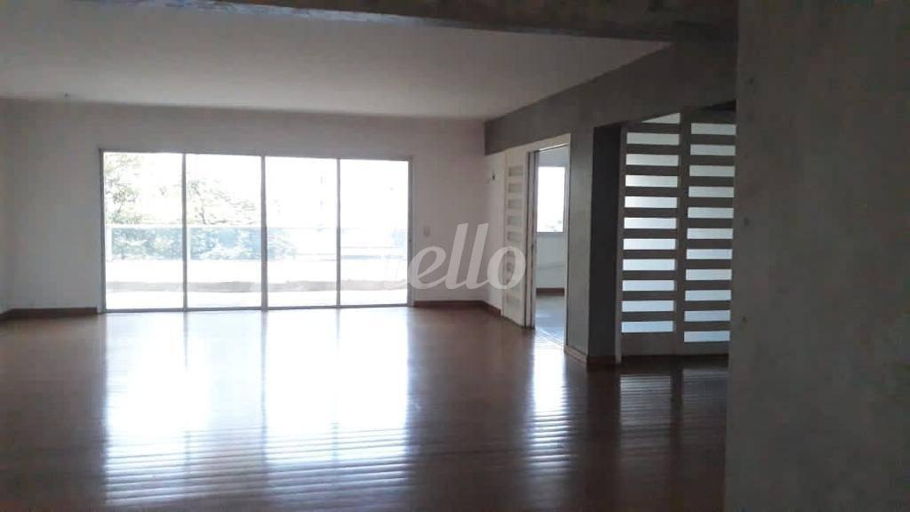 SALA de Apartamento à venda, Padrão com 330 m², 4 quartos e 4 vagas em Brooklin Paulista - São Paulo