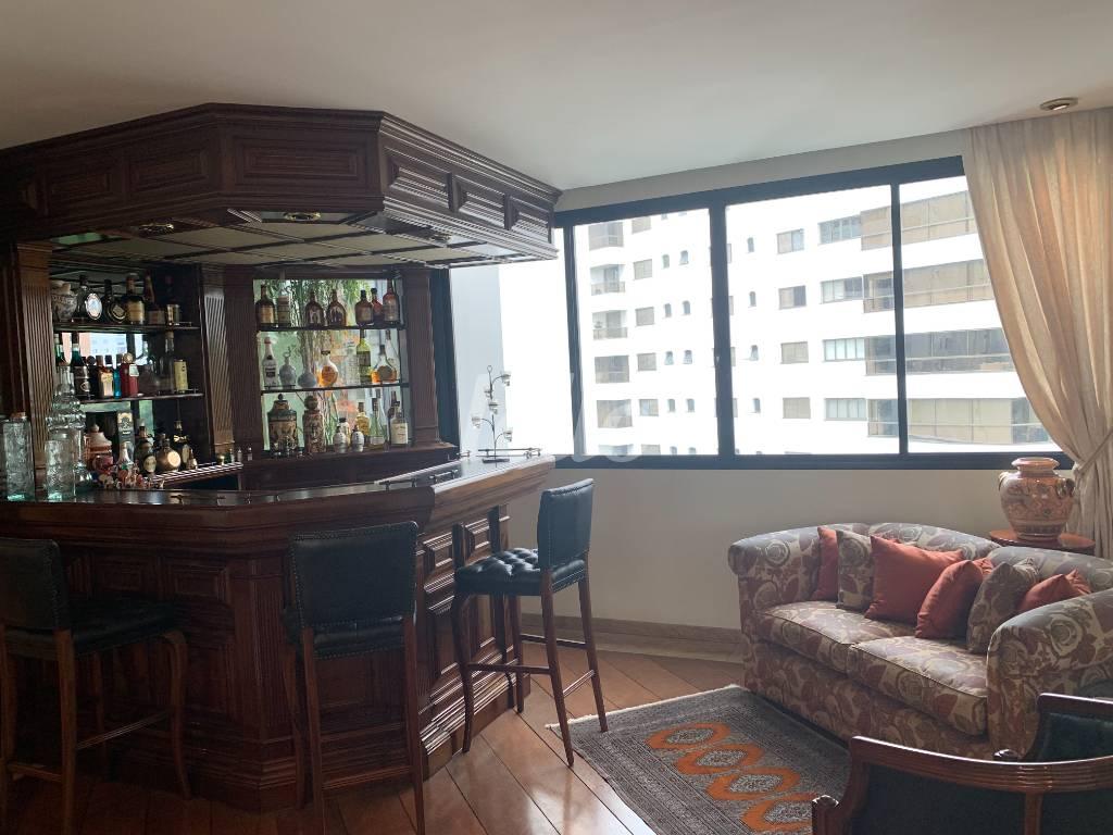 SALA de Apartamento à venda, Padrão com 280 m², 4 quartos e 3 vagas em Parque Colonial - São Paulo