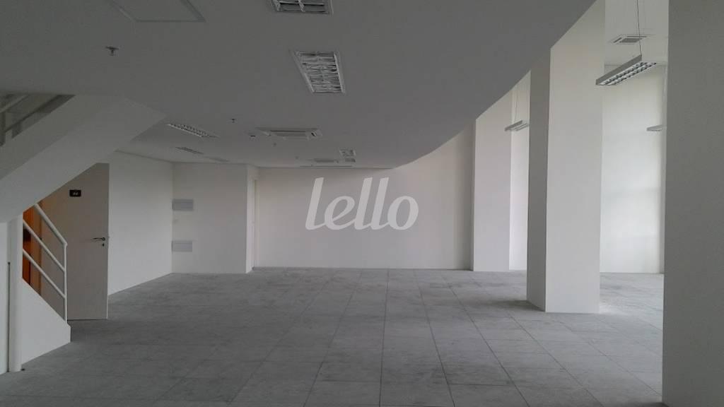 SALÃO de Sala / Conjunto à venda, Padrão com 264 m², e 6 vagas em Brooklin Paulista - São Paulo