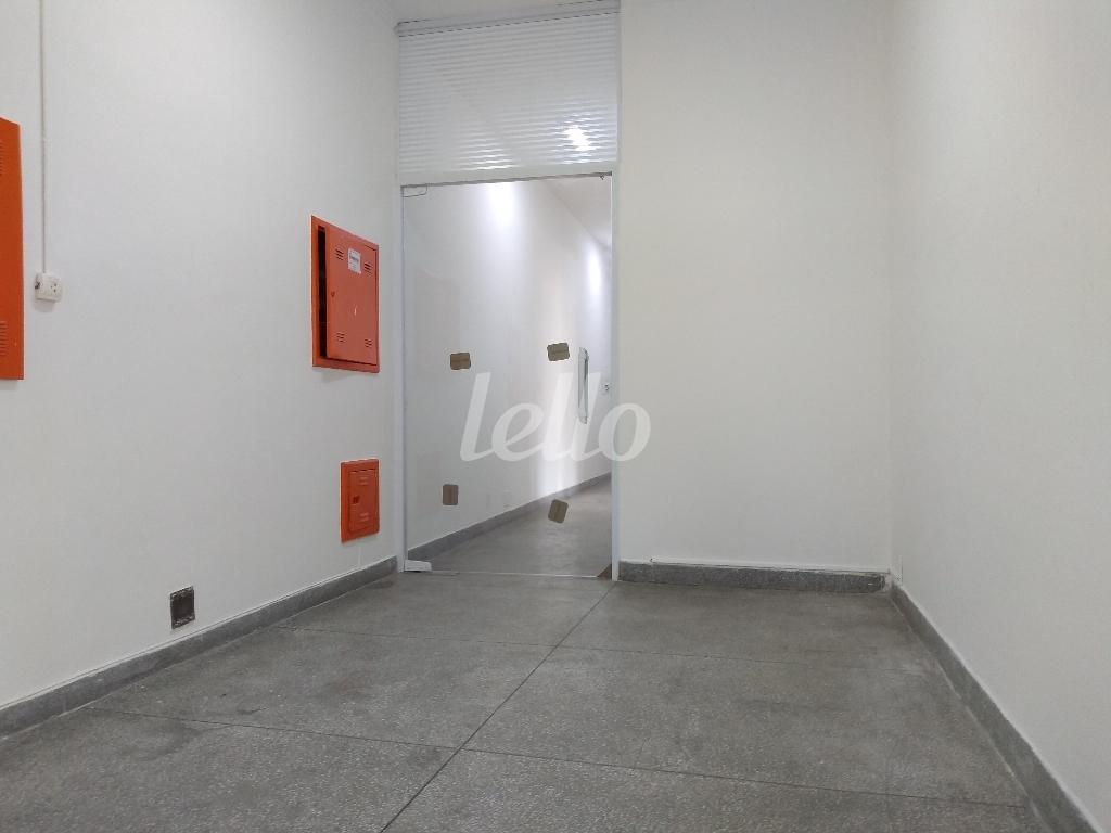RECEPÇÃO de Sobreloja para alugar, Padrão com 169 m², e em Vila Cláudia - São Paulo