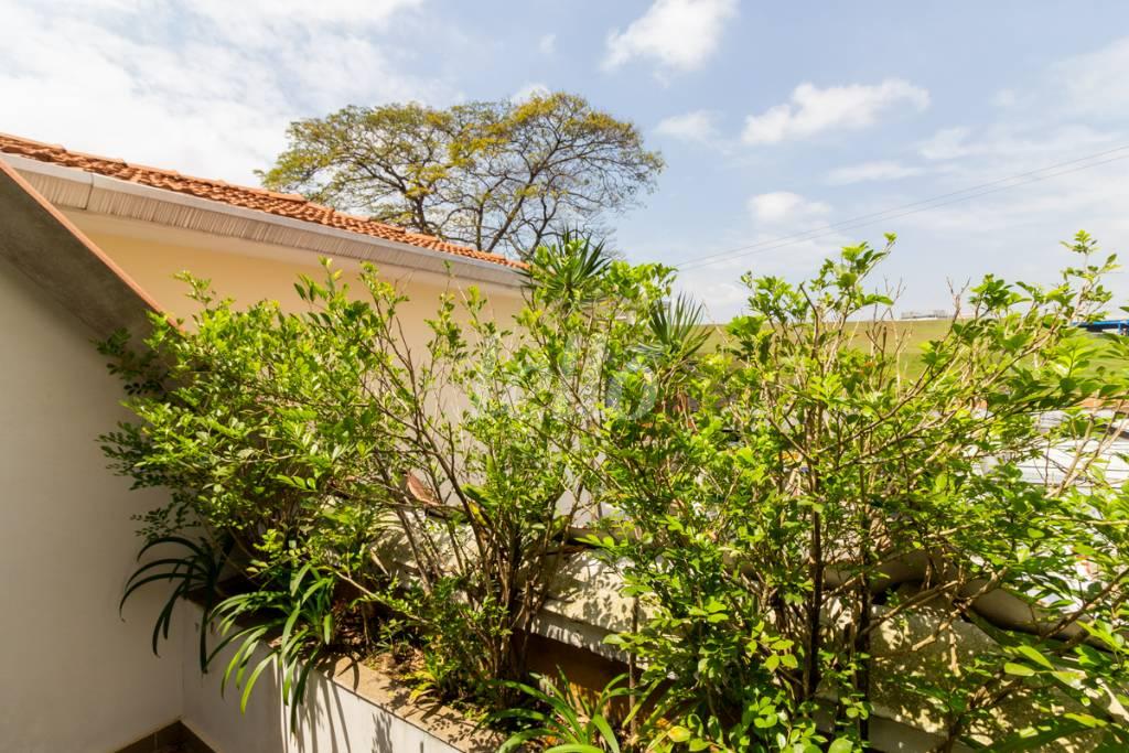 VARANDA 2 de Casa à venda, sobrado com 376 m², 4 quartos e 4 vagas em Indianópolis - São Paulo