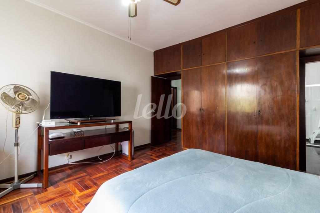 SUITE 2 de Casa à venda, sobrado com 376 m², 4 quartos e 4 vagas em Indianópolis - São Paulo