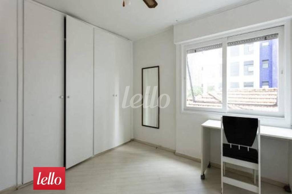 DORMITÓRIO de Apartamento à venda, Padrão com 154 m², 3 quartos e 1 vaga em Moema - São Paulo