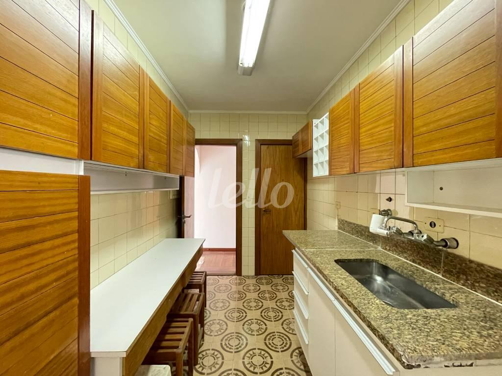 COZINHA de Apartamento à venda, Padrão com 79 m², 3 quartos e 1 vaga em Perdizes - São Paulo