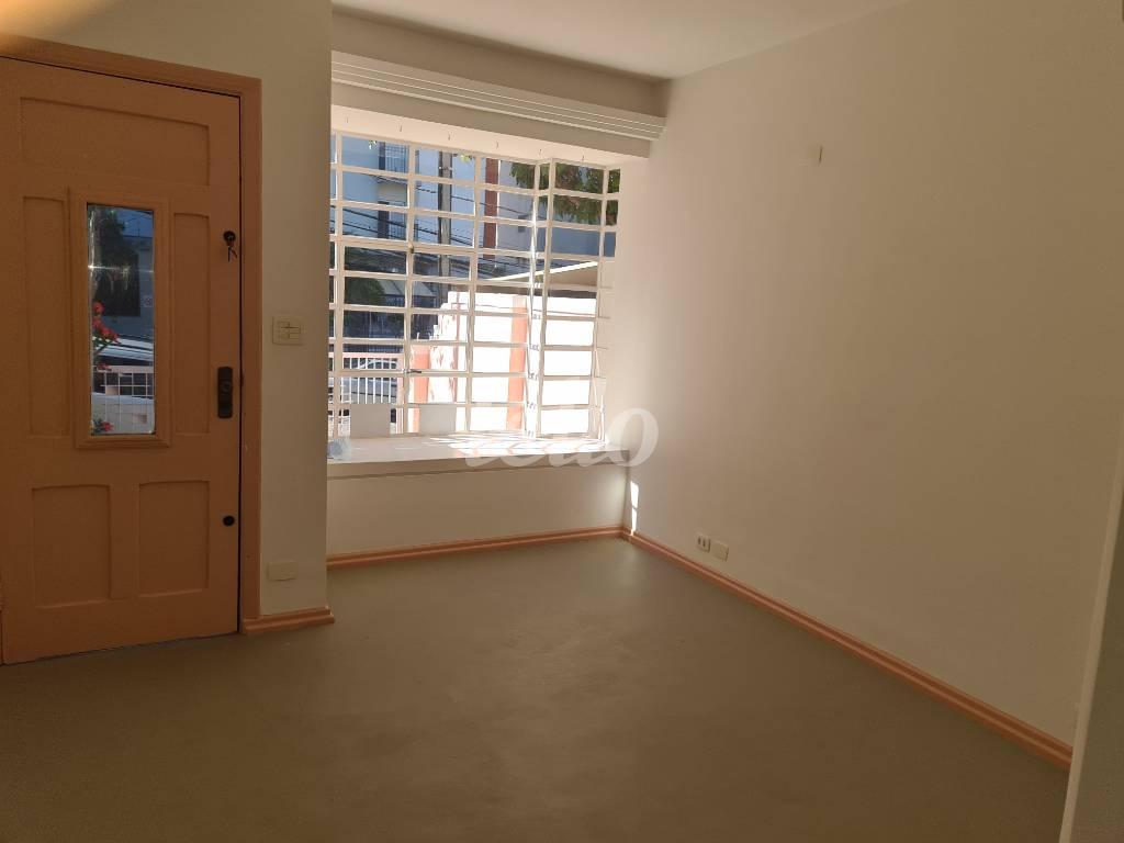SALA de Casa à venda, sobrado com 80 m², 2 quartos e 1 vaga em Vila Madalena - São Paulo