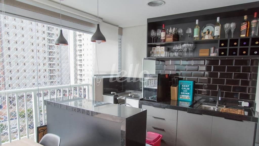 VARANDA GOURMET de Apartamento à venda, Padrão com 74 m², 2 quartos e 1 vaga em Brás - São Paulo