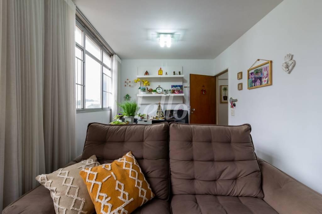 SALA de Apartamento para alugar, Padrão com 100 m², e 1 vaga em Jardim Das Acácias - São Paulo