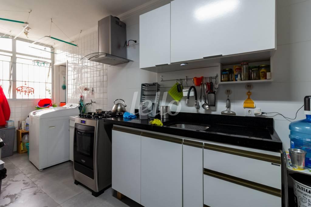 COZINHA de Apartamento para alugar, Padrão com 100 m², e 1 vaga em Jardim Das Acácias - São Paulo