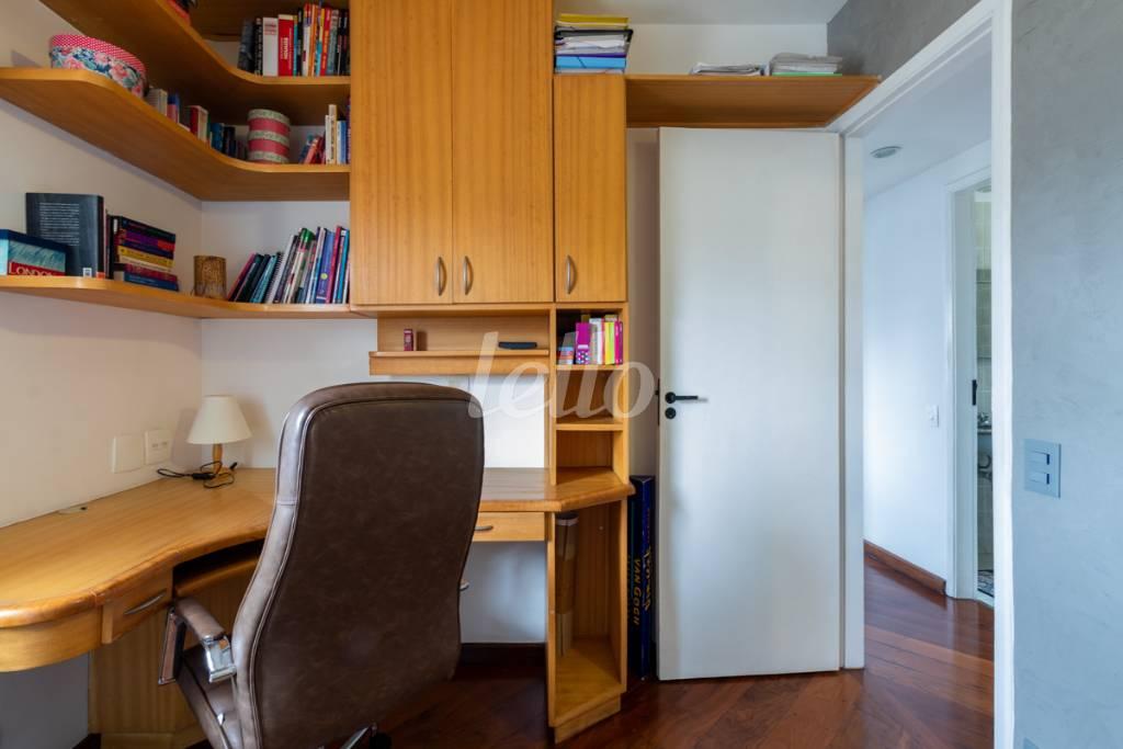 QUARTO 3 de Apartamento para alugar, Padrão com 71 m², 3 quartos e 2 vagas em Vila Pompeia - São Paulo