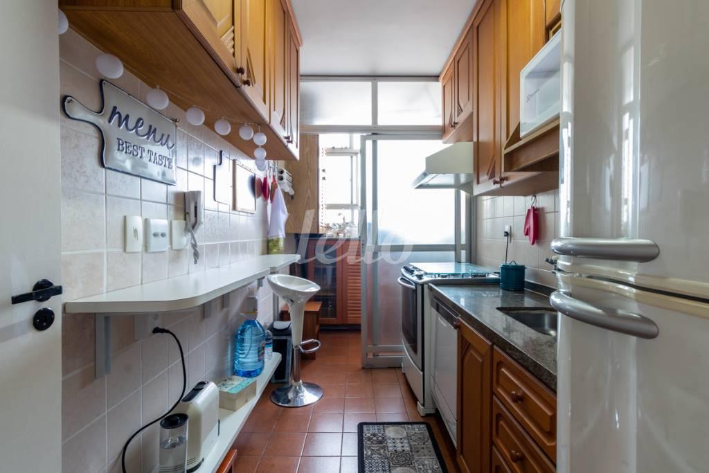 COZINHA de Apartamento para alugar, Padrão com 71 m², 3 quartos e 2 vagas em Vila Pompeia - São Paulo