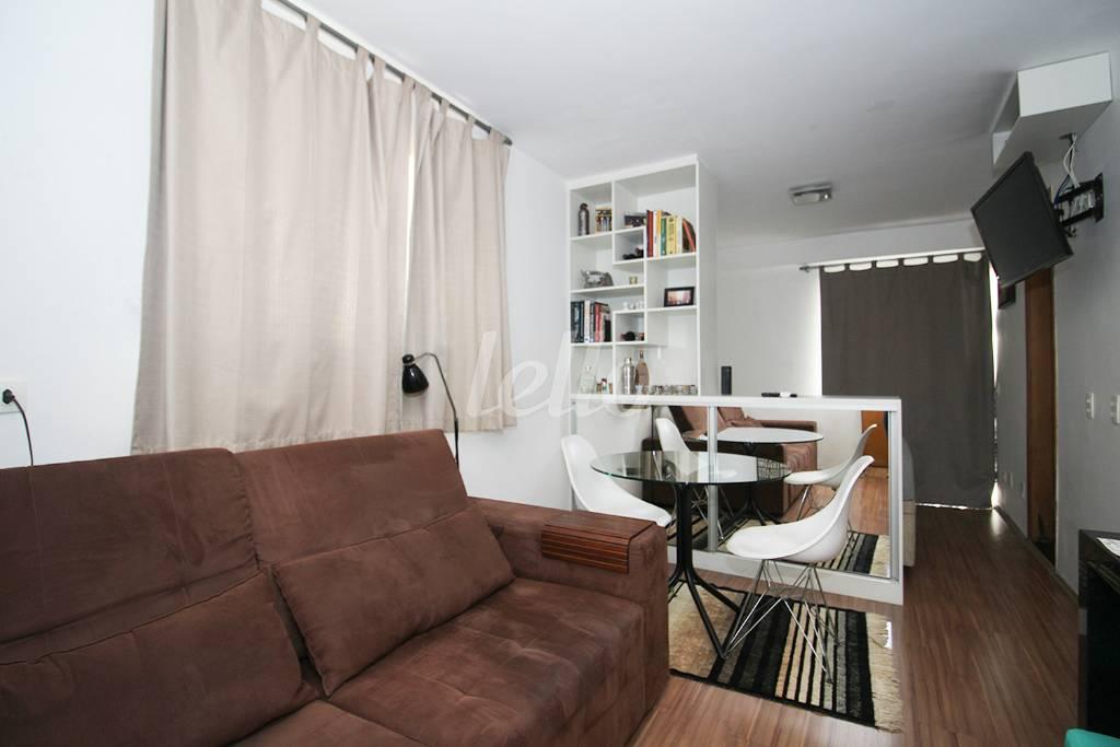 SALA de Apartamento à venda, Padrão com 35 m², 1 quarto e 1 vaga em Jardim Paulista - São Paulo