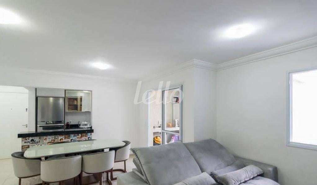 SALA DOIS AMBIENTES de Apartamento à venda, Padrão com 67 m², 2 quartos e 2 vagas em Vila Valparaíso - Santo André