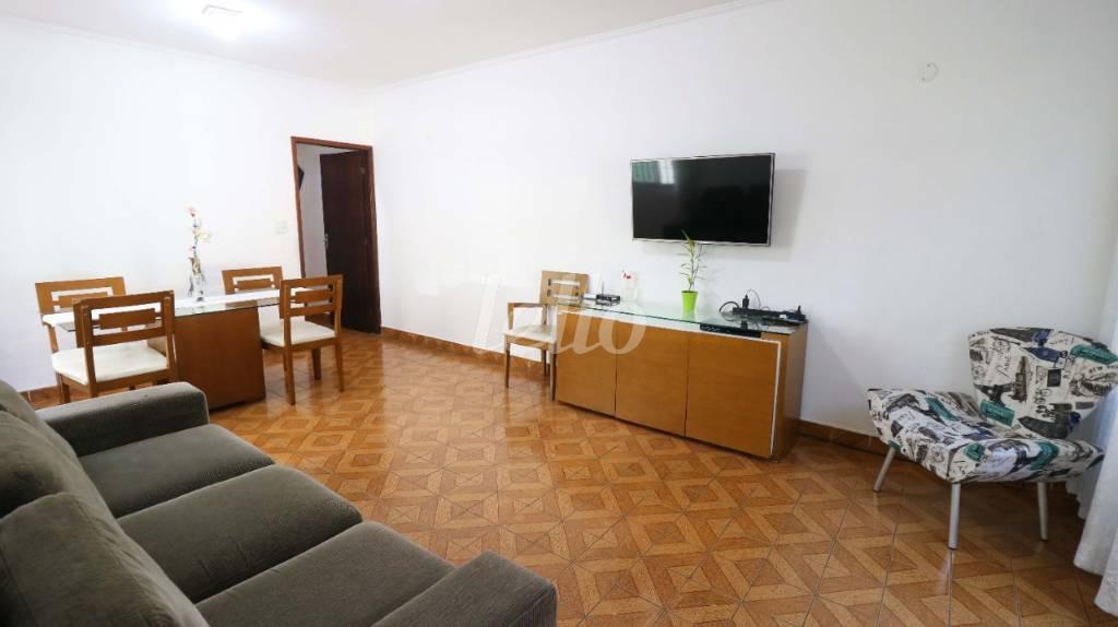 SALA DE ESTAR de Casa à venda, sobrado com 160 m², 5 quartos e 2 vagas em Vila Nova Cachoeirinha - São Paulo