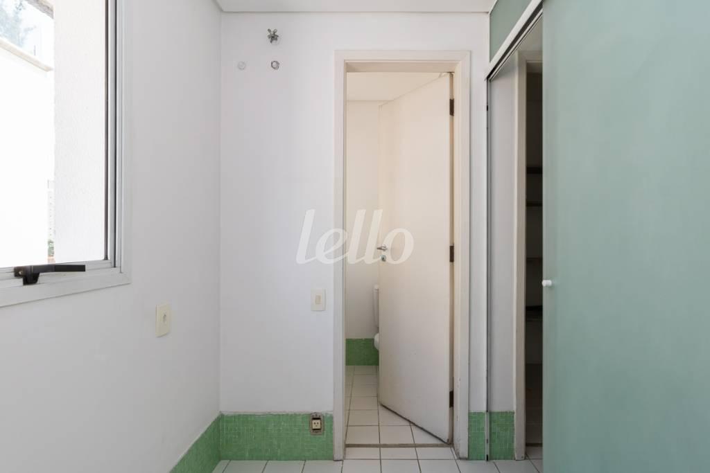 ÁREA DE SERVIÇO de Apartamento para alugar, Padrão com 280 m², 1 quarto e em Jardim Das Bandeiras - São Paulo