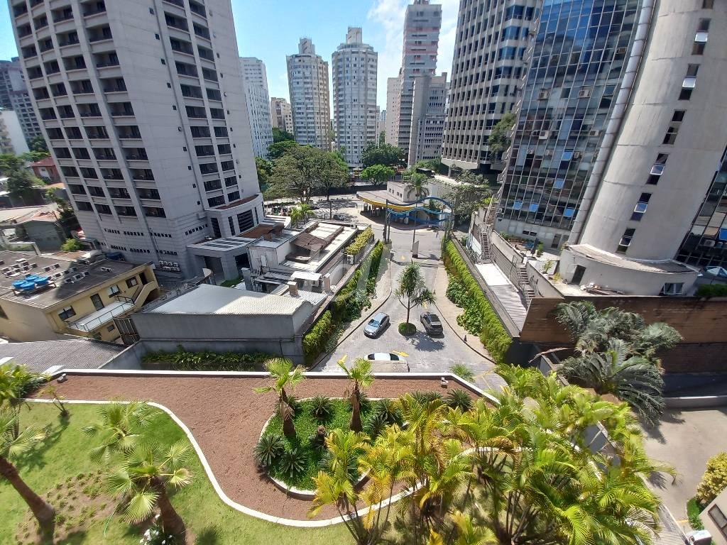 VISTA de Apartamento à venda, Padrão com 62 m², 2 quartos e 1 vaga em Jardins - São Paulo