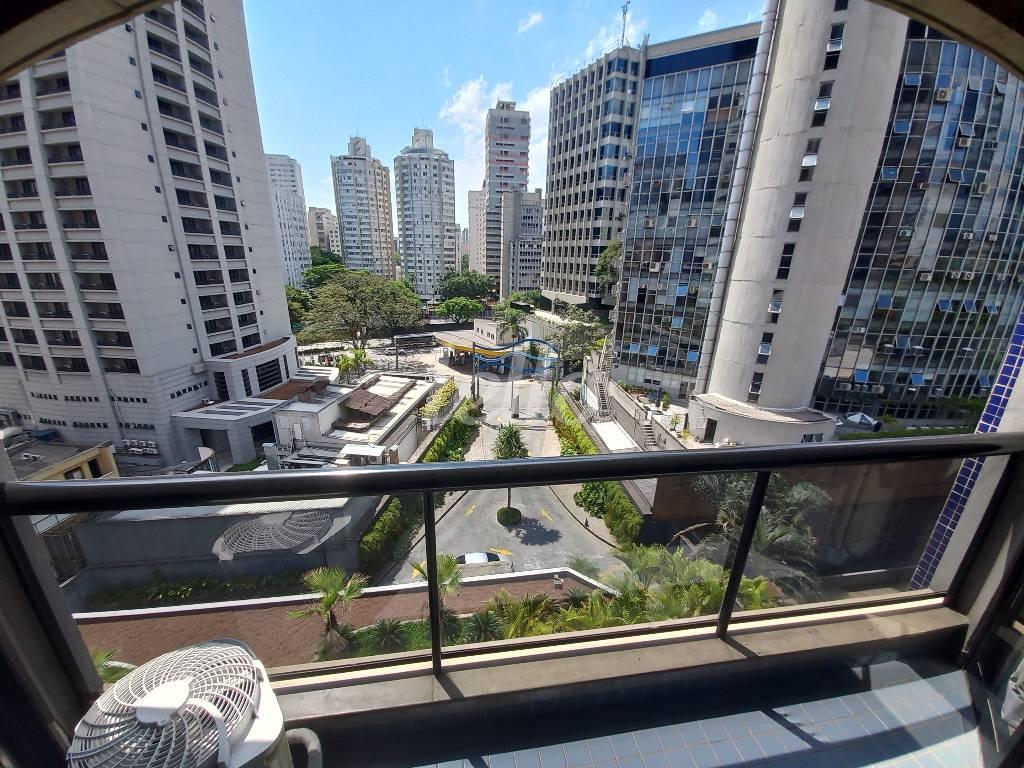 SACADA de Apartamento à venda, Padrão com 62 m², 2 quartos e 1 vaga em Jardins - São Paulo