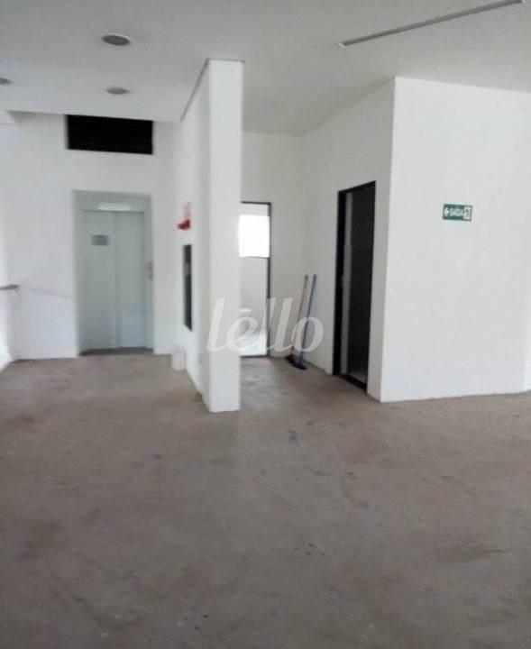 ELEVADOR de Sala / Conjunto para alugar, Padrão com 724 m², e em Vila Carrão - São Paulo