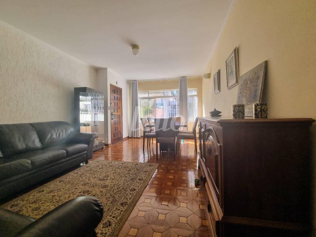 SALA DOIS AMBIENTES de Casa à venda, sobrado com 240 m², 3 quartos e 2 vagas em Vila Valparaíso - Santo André