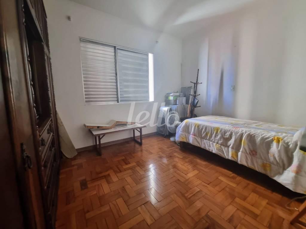 DORMITÓRIO de Casa à venda, sobrado com 240 m², 3 quartos e 2 vagas em Vila Valparaíso - Santo André
